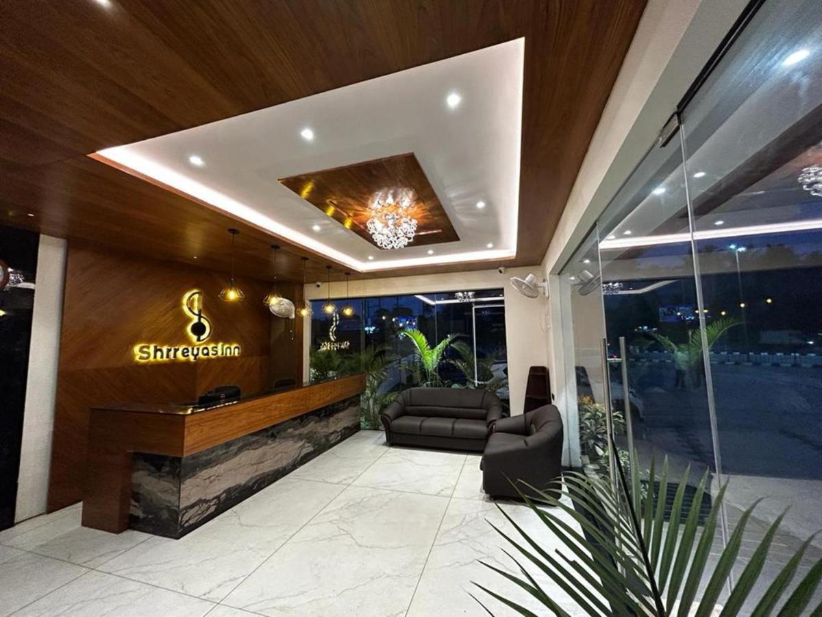 Shrreyas Inn Boarding & Lodging Kundapur Exteriör bild